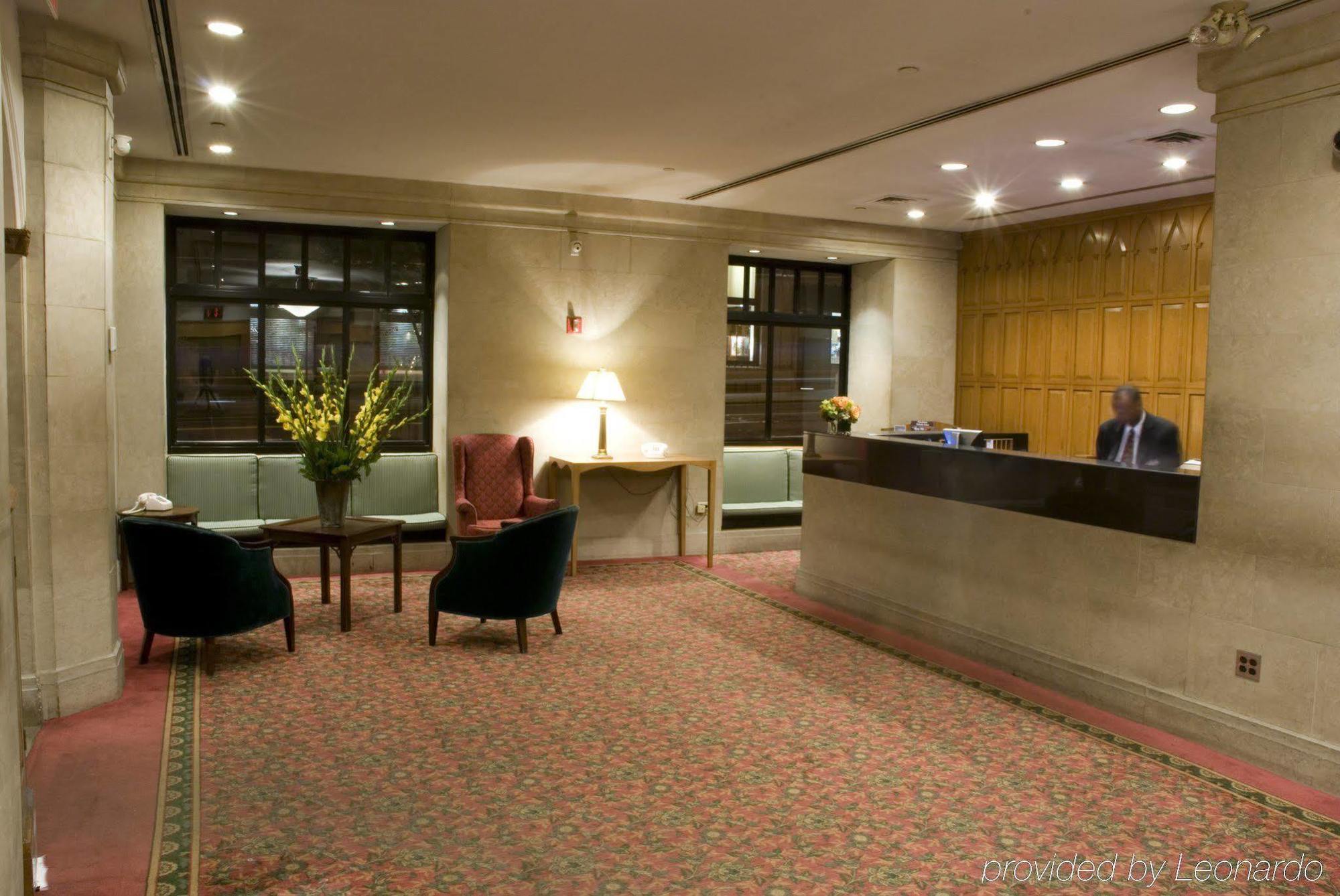 Salisbury Hotel New York Interior photo